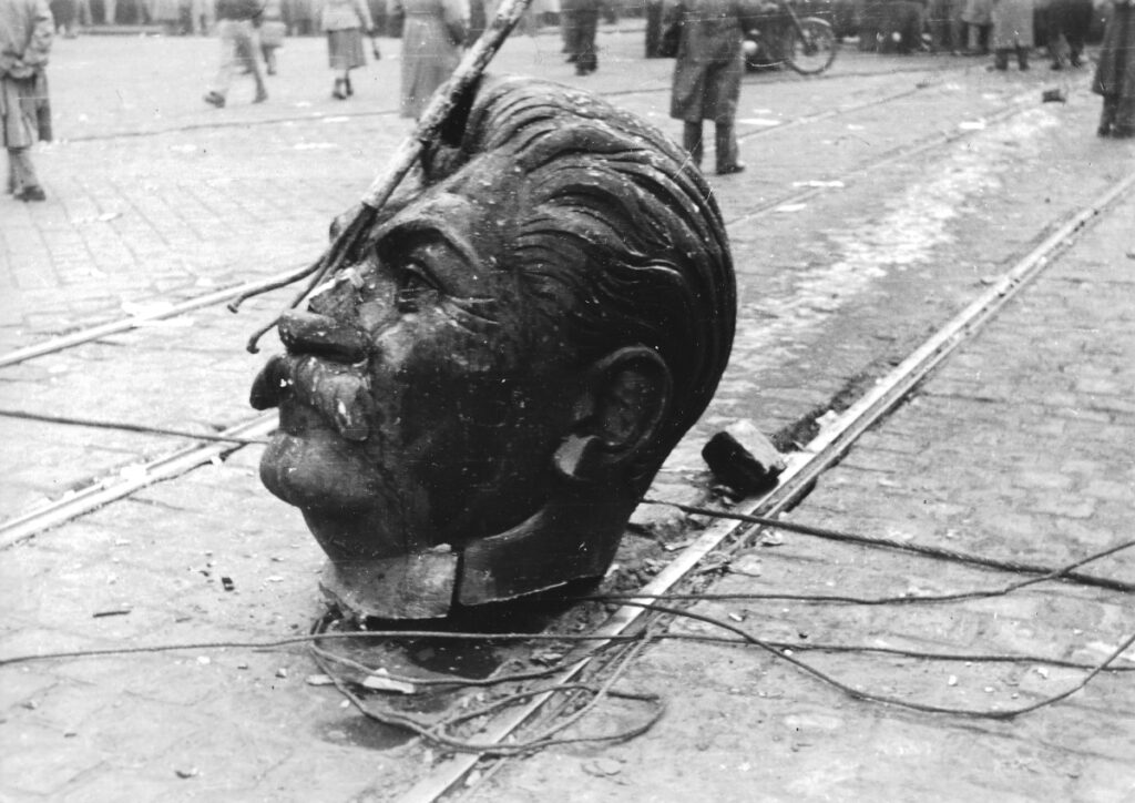 The head of the Stalin statue dumped in the street